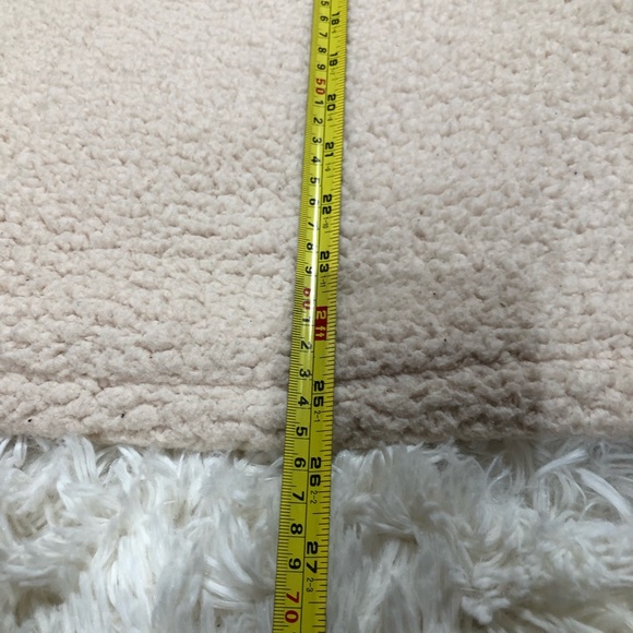 Pink by Victoria’s Secret Sherpa pull over L So Fun & Warm! A must have Fav!!💗 - Picture 12 of 13